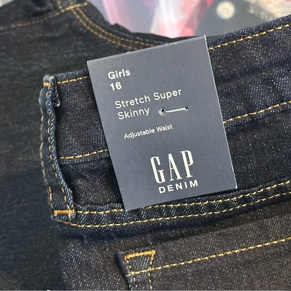 GAP Super Stretch Skinny Jeans - Picture 2 of 2